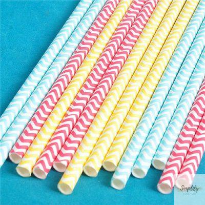 Ống hút là vật liệu chính để làm rèm